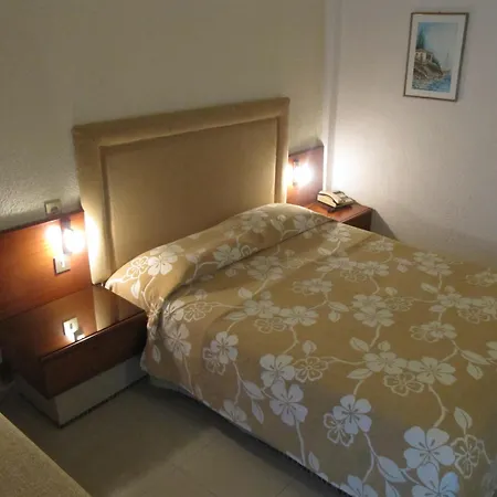 Alexandros Hotel Néa Fókaia