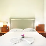 فندق Alexandros